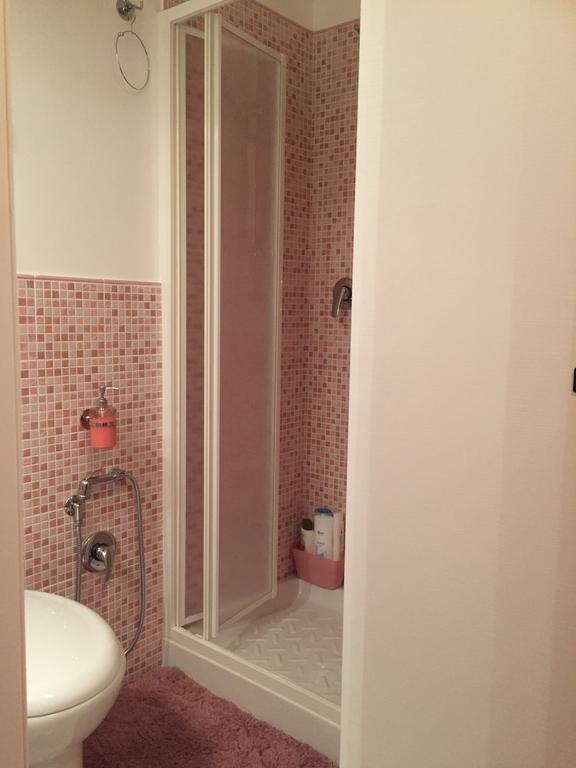 B&B L'Aurora Viola Carbonia Habitación foto