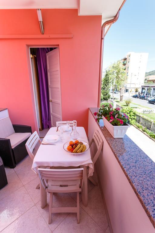 B&B L'Aurora Viola Carbonia Exterior foto